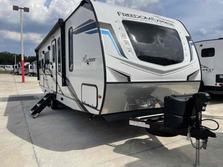 Thumbnail Photo undefined for New 2022 Coachmen Freedom Express 274RKS